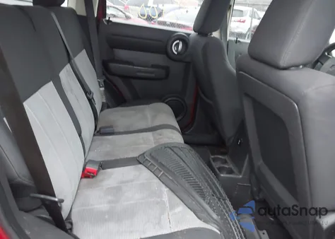 2007 Dodge Nitro Sxt z USA, uszkodzony, nr VIN 1D8GU28K87W589442